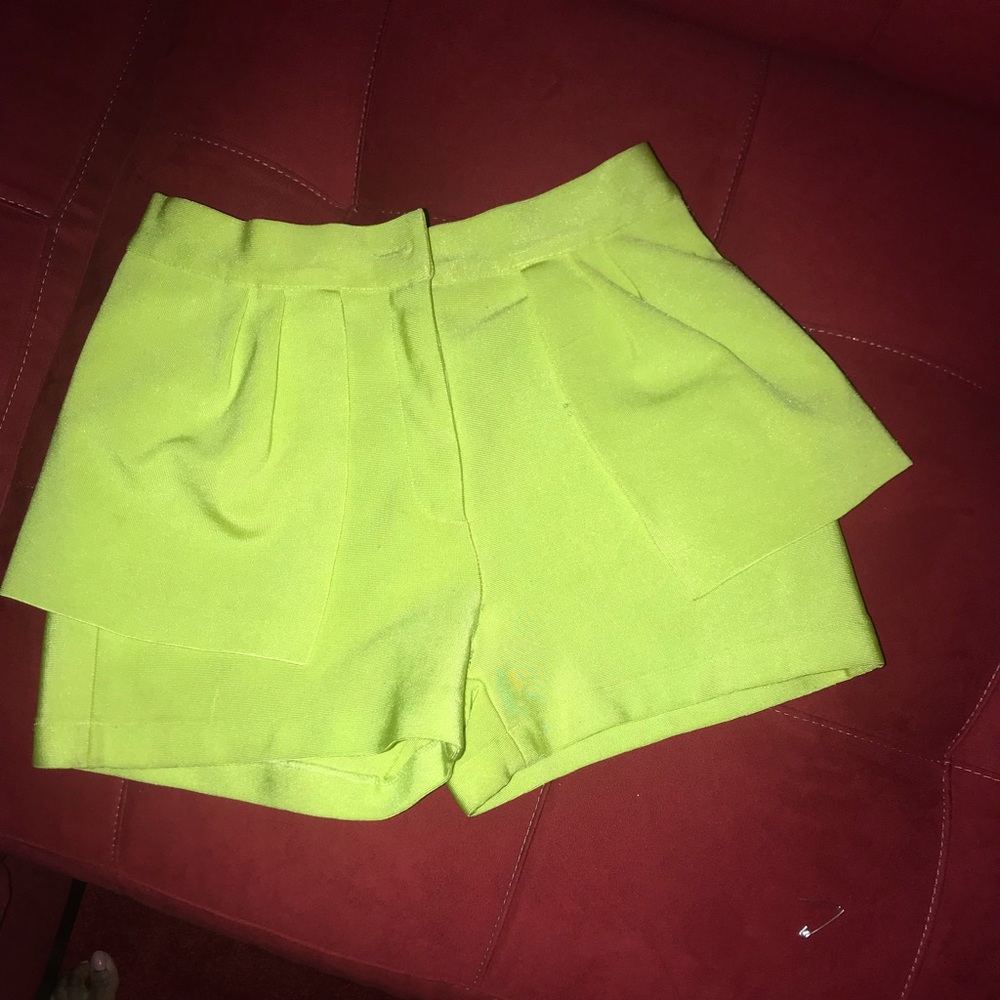 Beautiful lime green peplum dress shorts